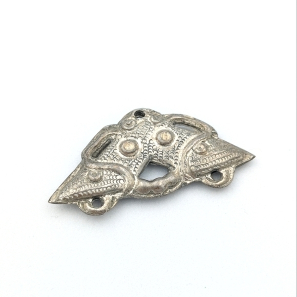 Antique Chinese silver tone pendant